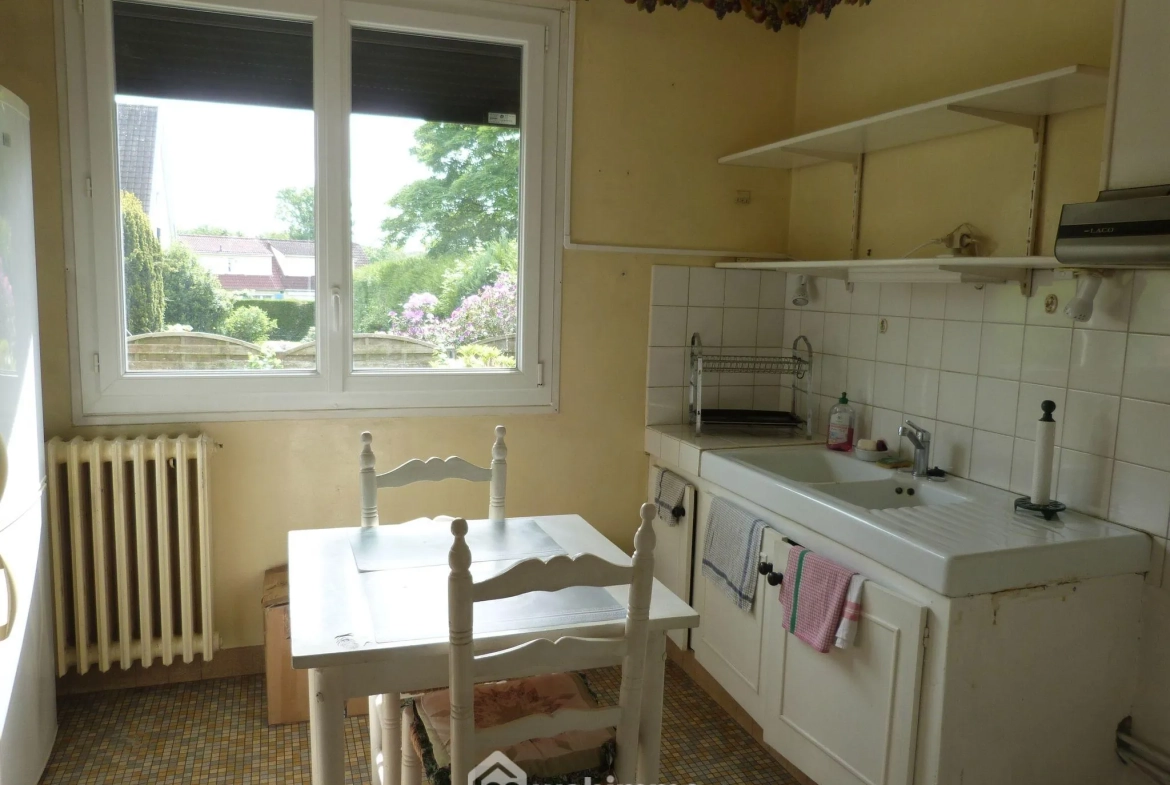 Maison de 93m² à Bihorel avec jardin, garage et sous-sol complet 