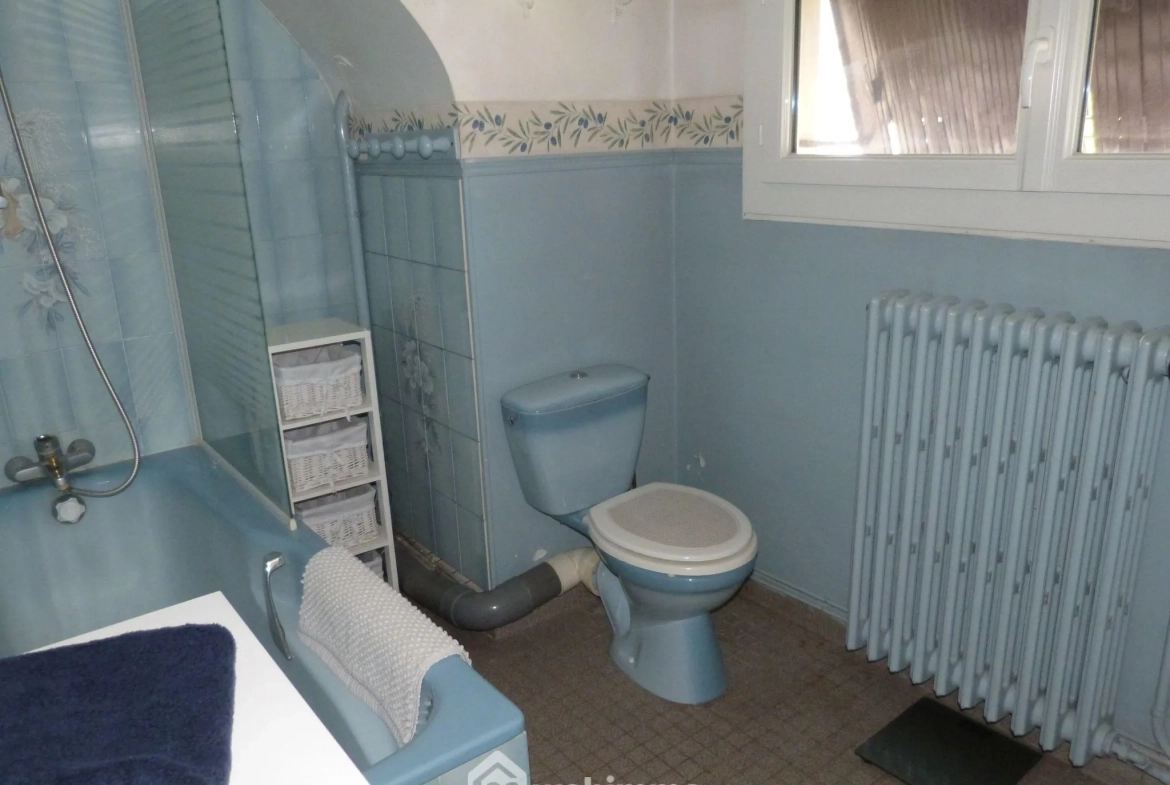 Maison de 93m² à Bihorel avec jardin, garage et sous-sol complet 