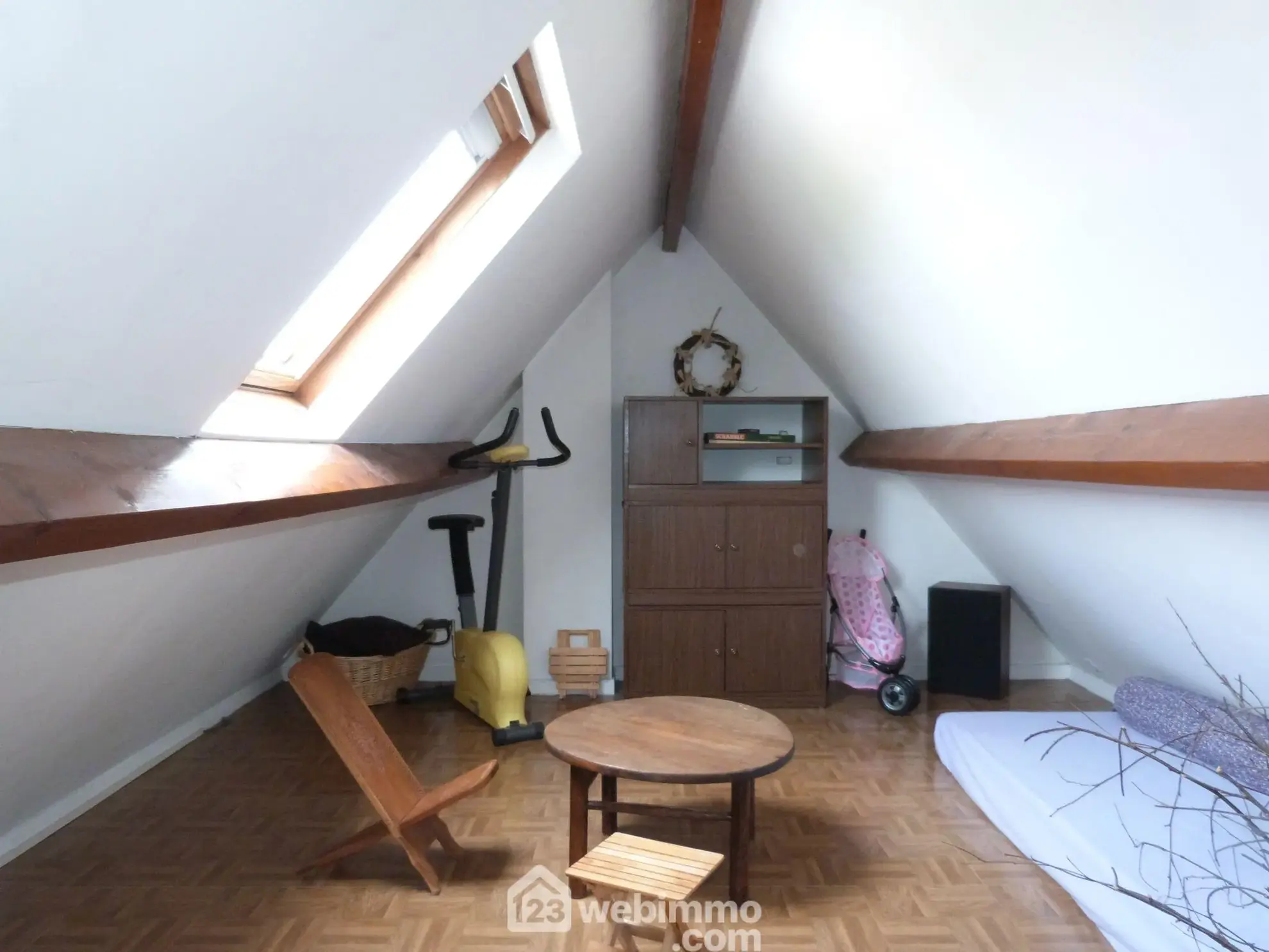 Maison de 93m² à Bihorel avec jardin, garage et sous-sol complet 