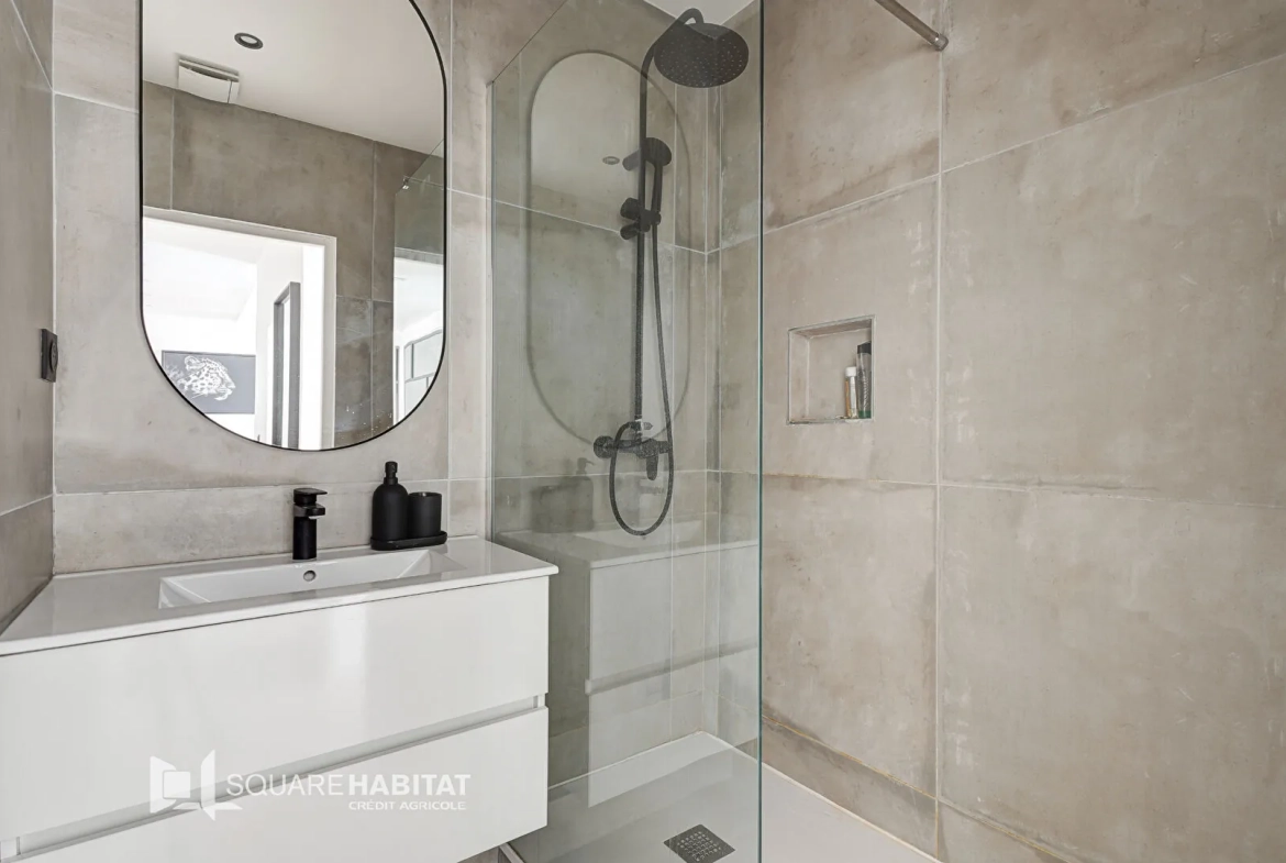 Appartement T3 rénové et meublé de 56 m² à Marseille, secteur Castellane 
