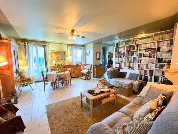 Maison indépendante de 127 m² à Jarnac avec piscine et grands espaces