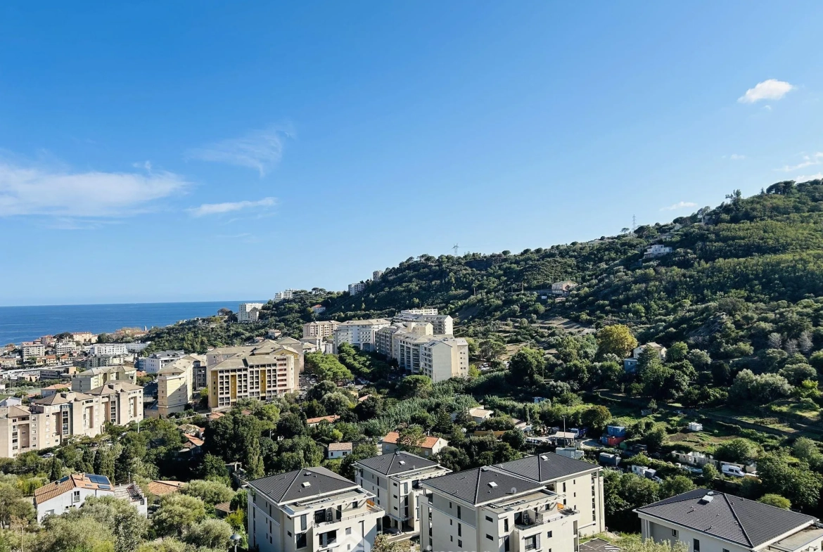 Appartement T3 de 86 m² avec terrasses à Ville-de-Pietrabugno 
