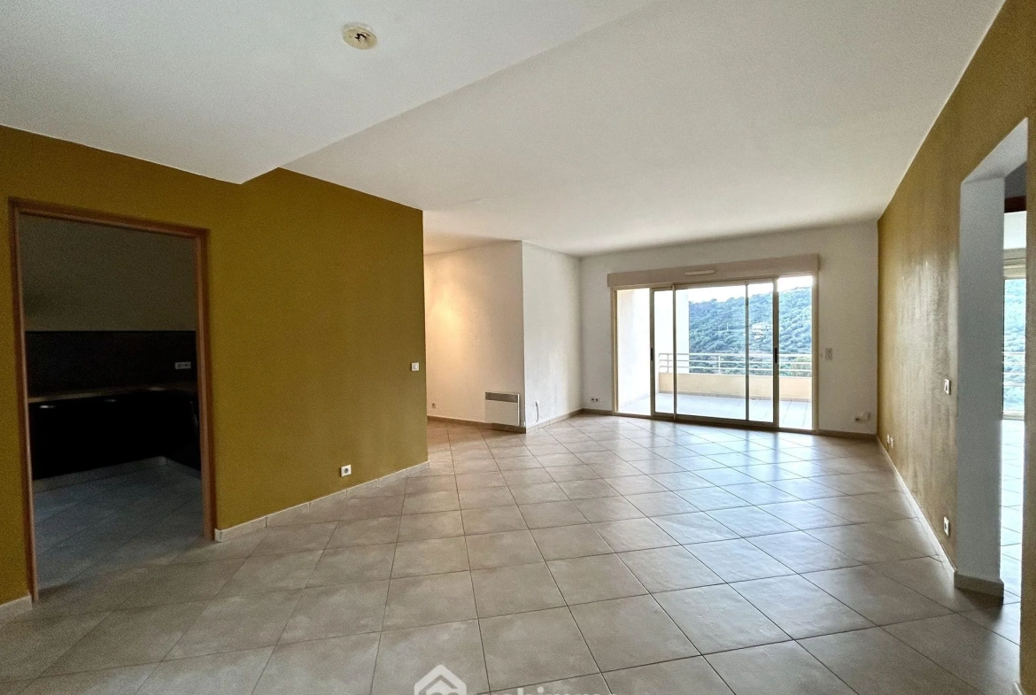 Appartement T3 de 86 m² avec terrasses à Ville-de-Pietrabugno 