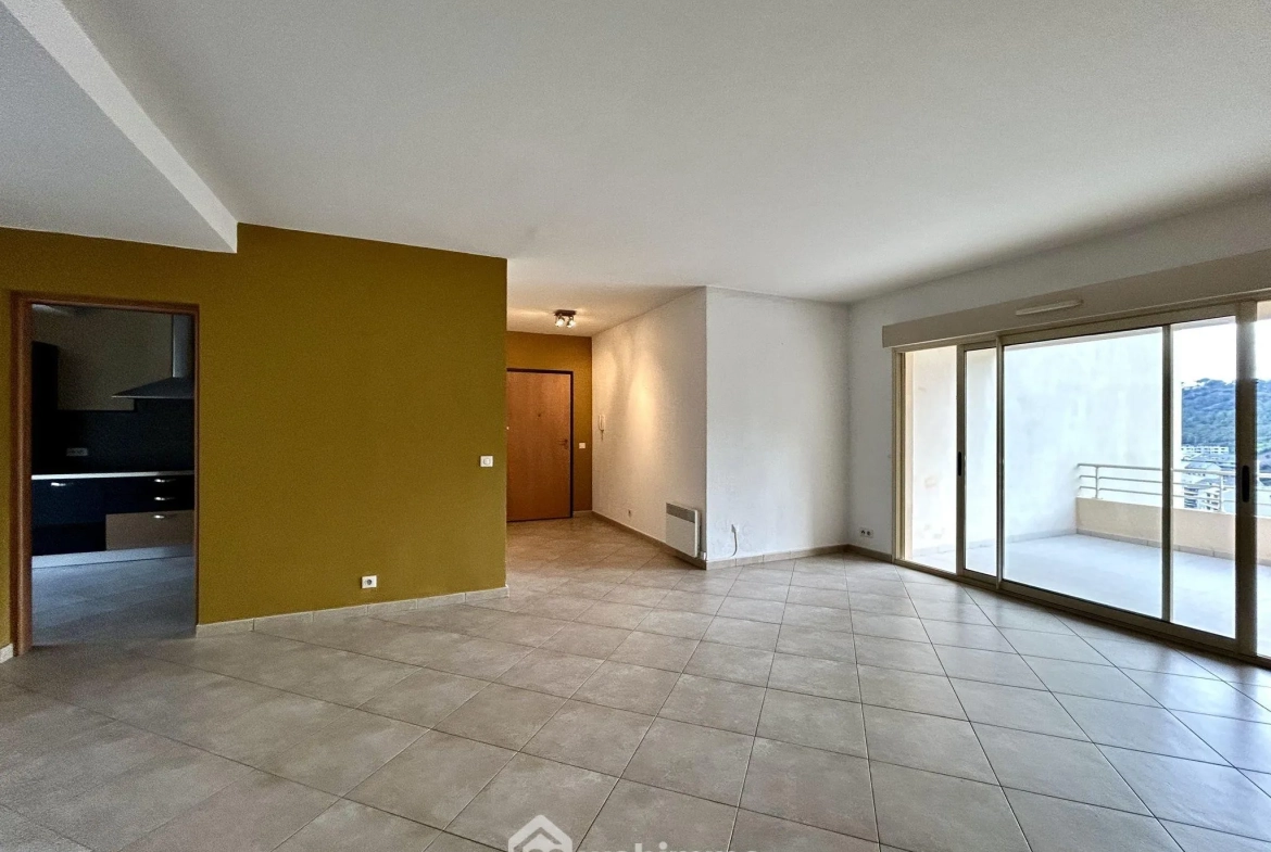 Appartement T3 de 86 m² avec terrasses à Ville-de-Pietrabugno 