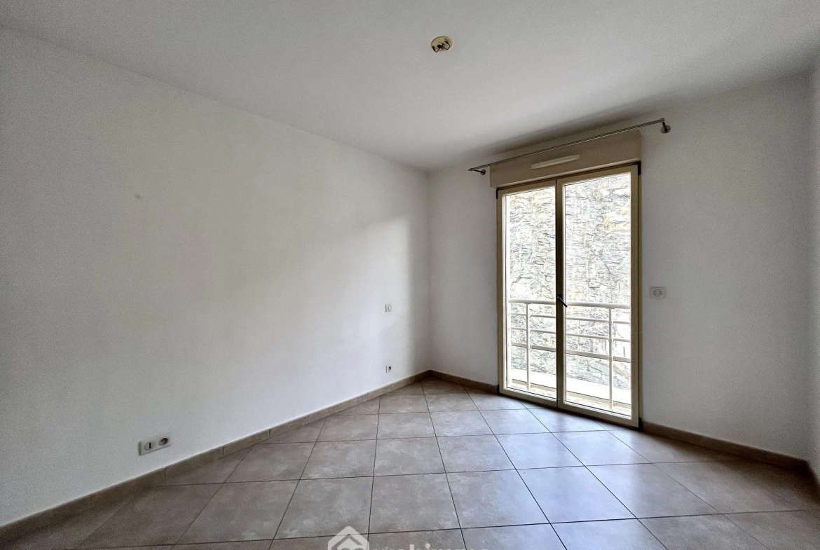 Appartement T3 de 86 m² avec terrasses à Ville-de-Pietrabugno 