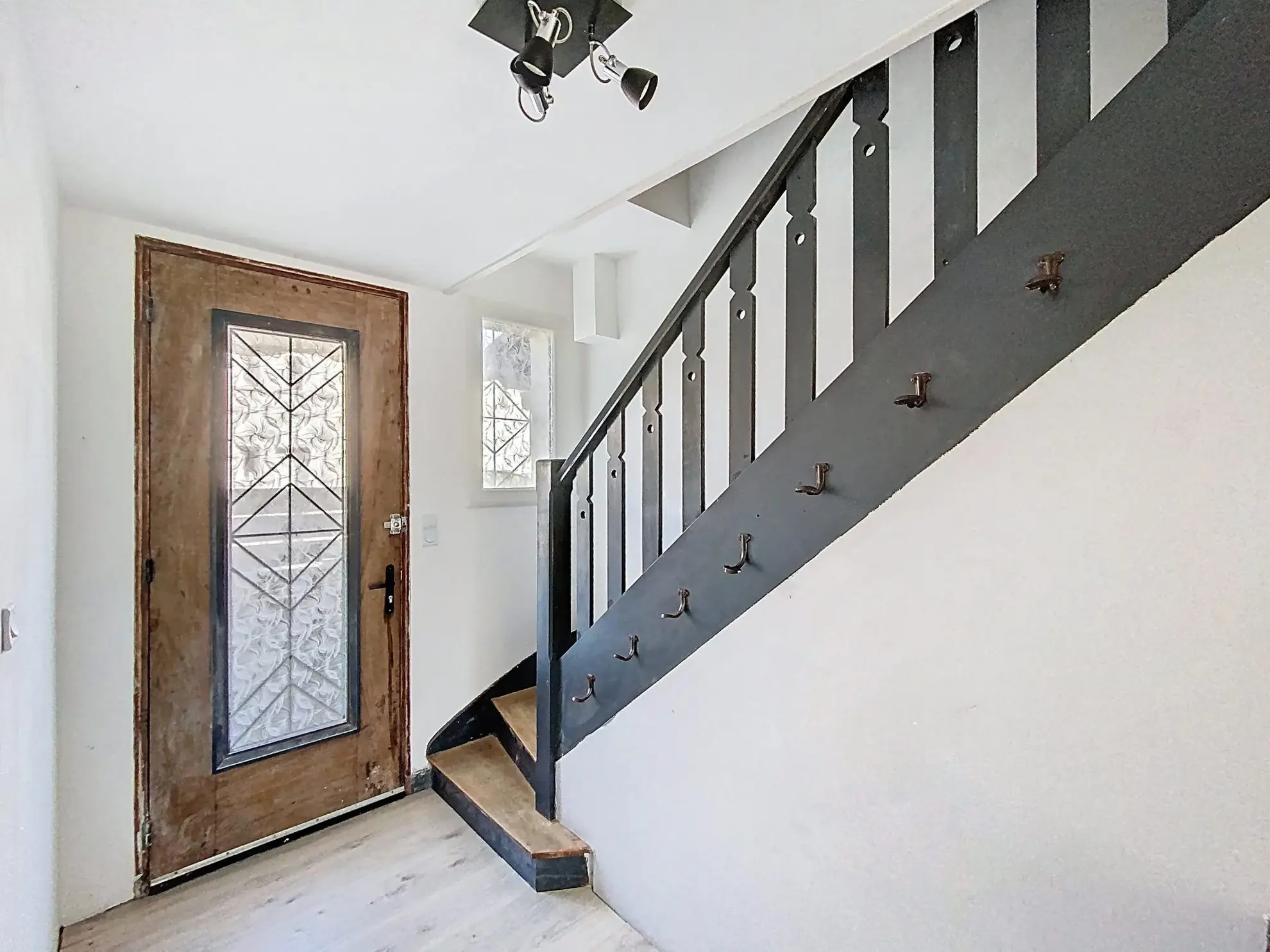 Maison à vendre à Albi - 100 m² avec terrasse et potentiel de rénovation 