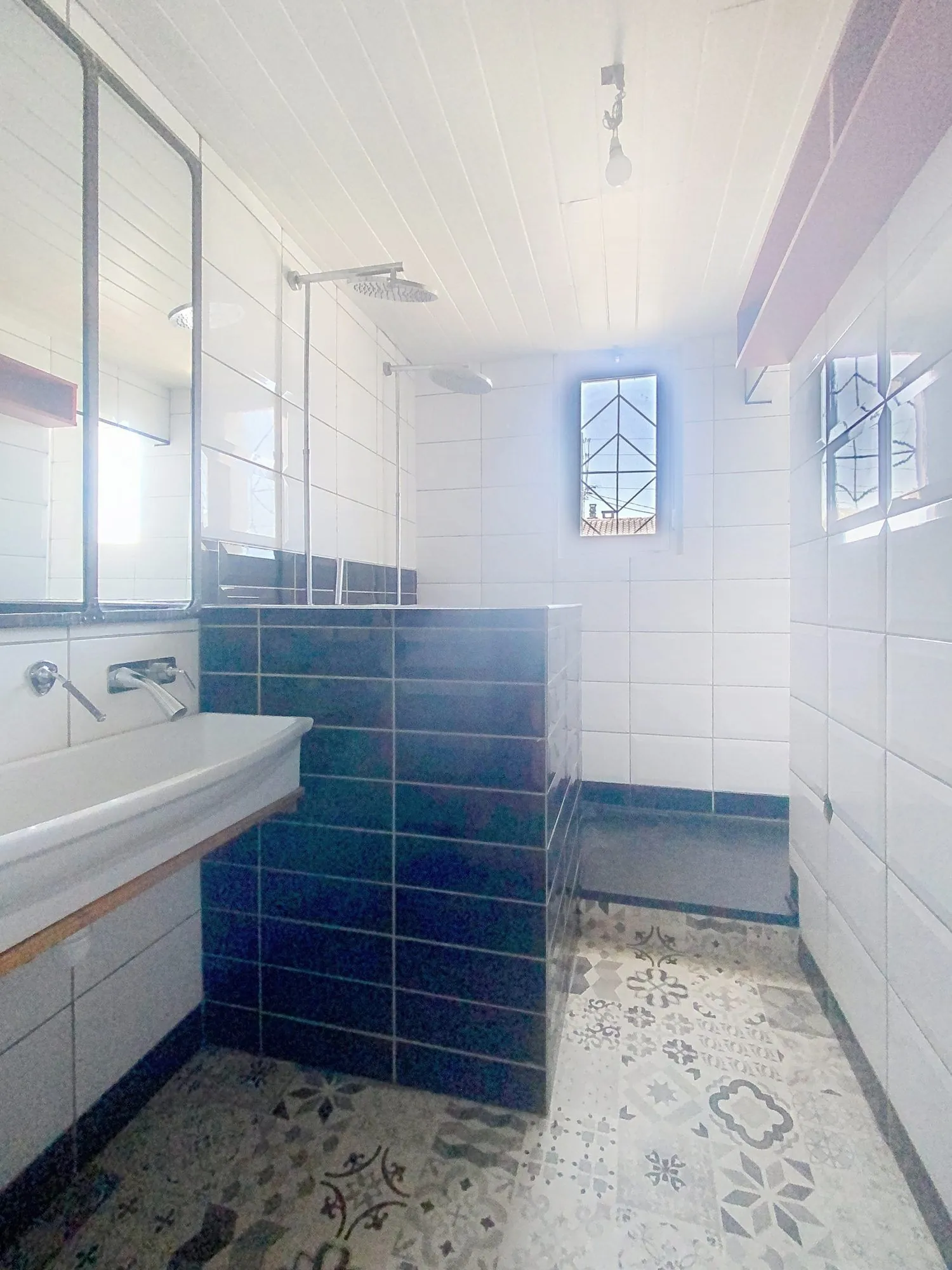 Maison à vendre à Albi - 100 m² avec terrasse et potentiel de rénovation 
