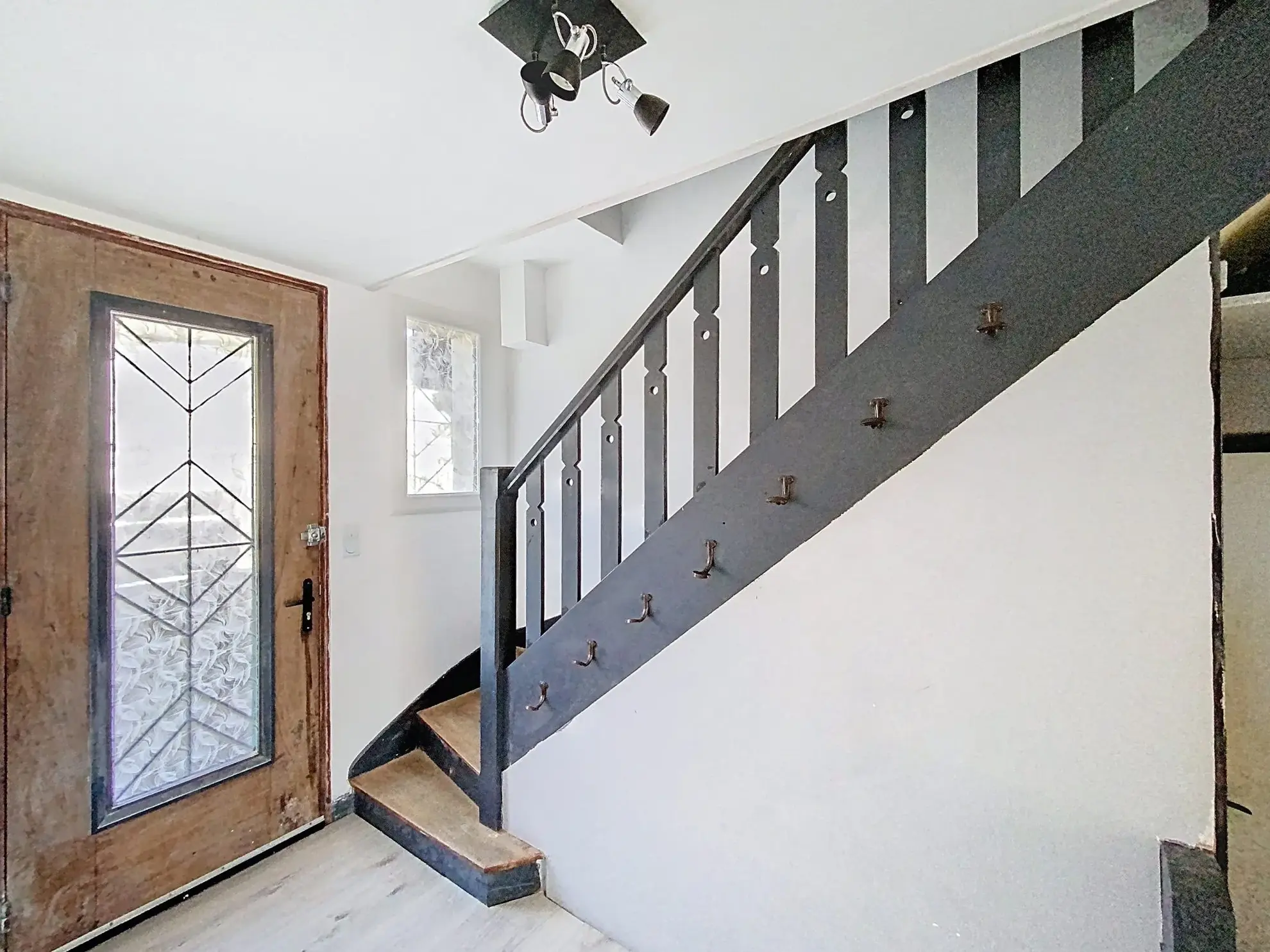 Maison à vendre à Albi - 100 m² avec terrasse et potentiel de rénovation 