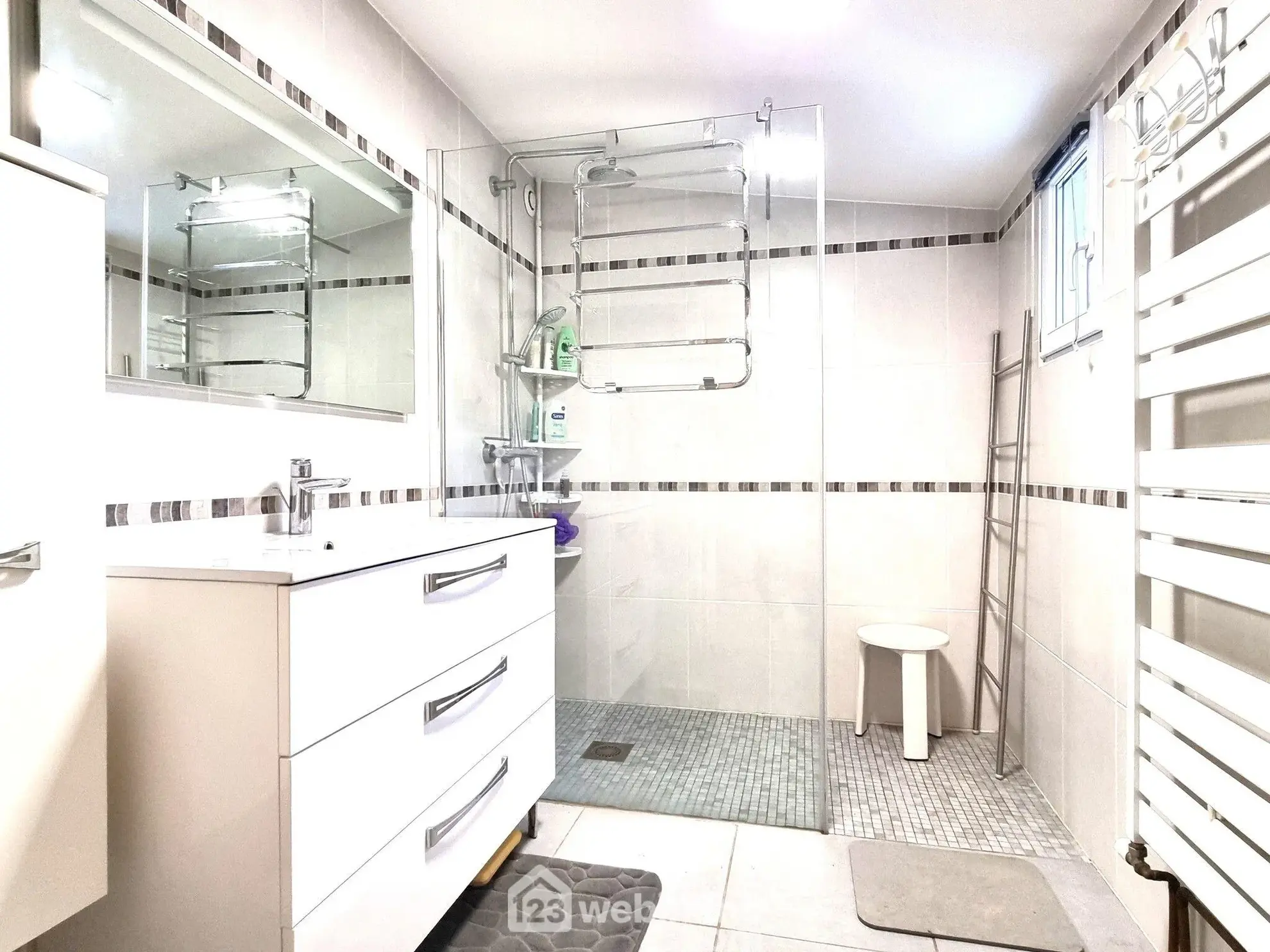 Maison de plain-pied de 99 m² à Montamisé près de Poitiers 