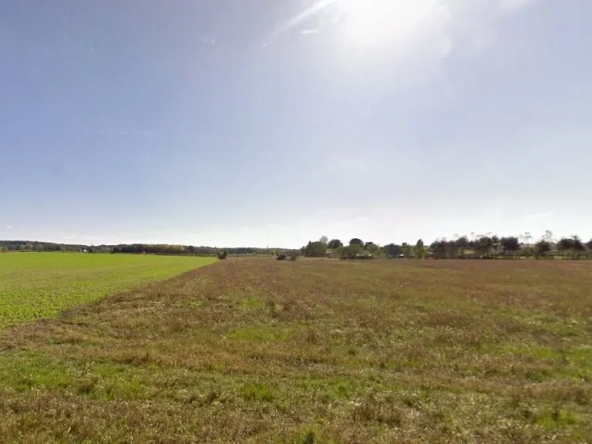 Terrain constructible à Cours-de-Pile de 1887 m² - Secteur calme