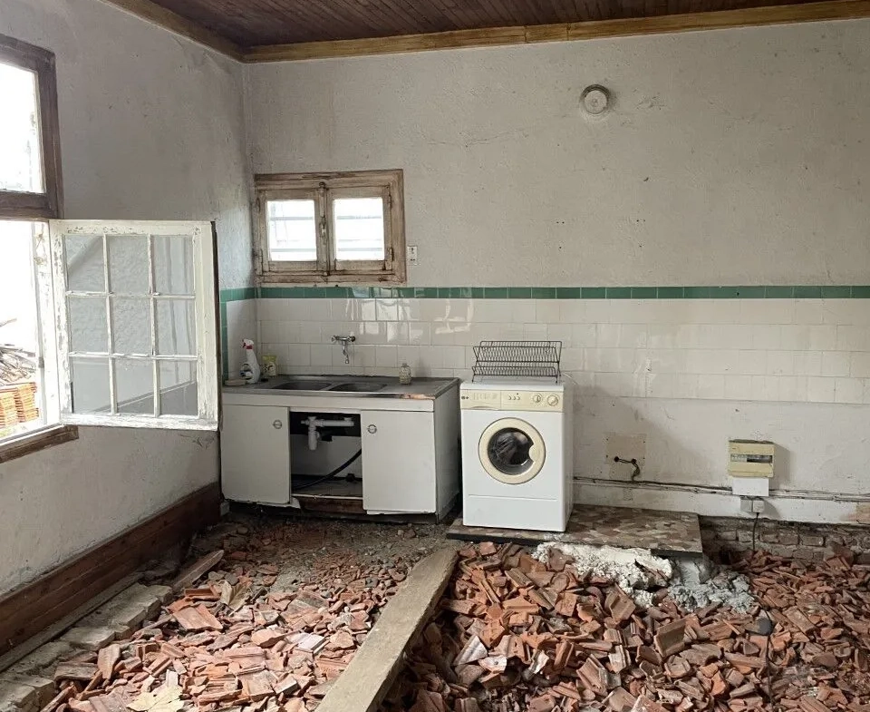 Maison à rénover à Bellerive-sur-Allier proche du CREPS - 115 m² habitable 