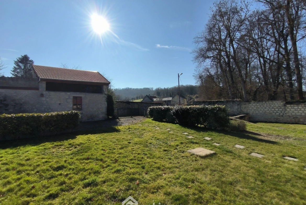 Ensemble immobilier de 182 m² à Presles-et-Boves, idéal pour investissement ou résidence principale 