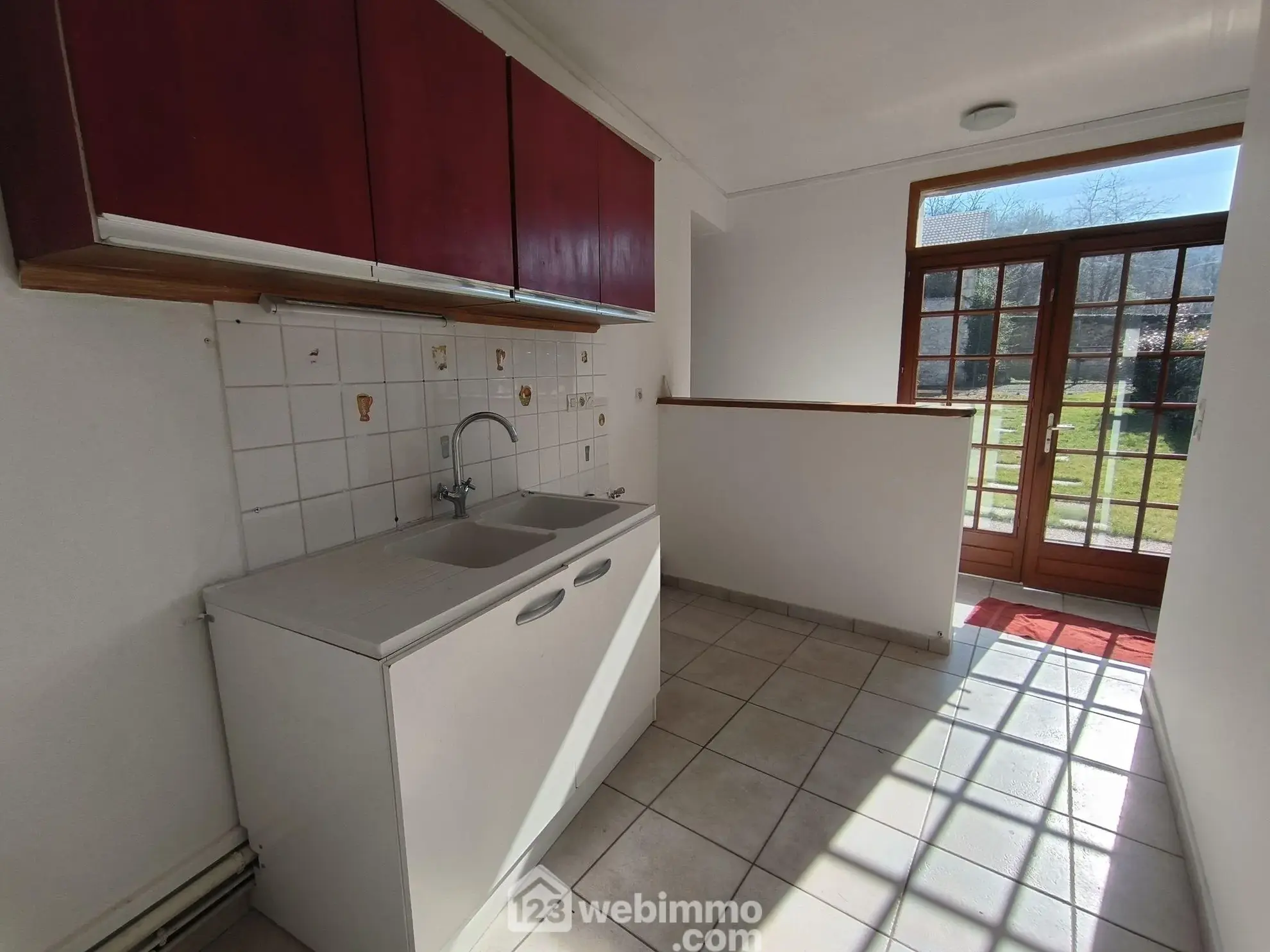 Ensemble immobilier de 182 m² à Presles-et-Boves, idéal pour investissement ou résidence principale 