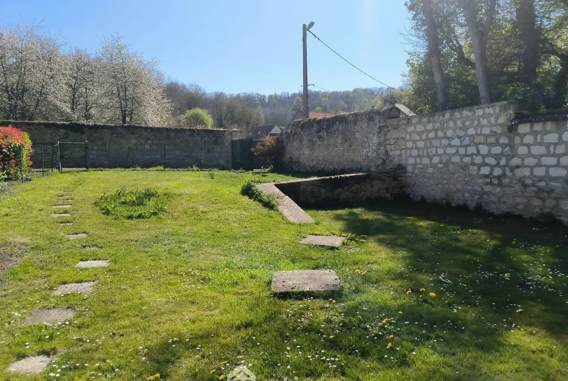 Ensemble immobilier de 182 m² à Presles-et-Boves, idéal pour investissement ou résidence principale 