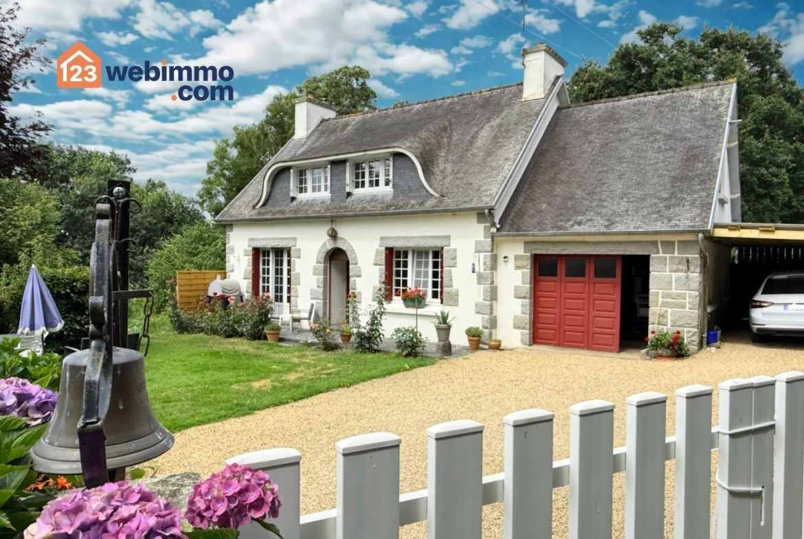 Maison de 97 m² à Ploumilliau avec jardin arboré, proche des plages 