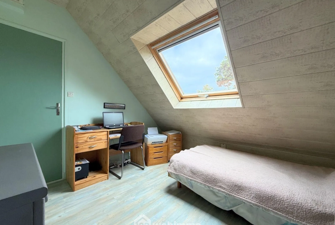 Maison de 97 m² à Ploumilliau avec jardin arboré, proche des plages 