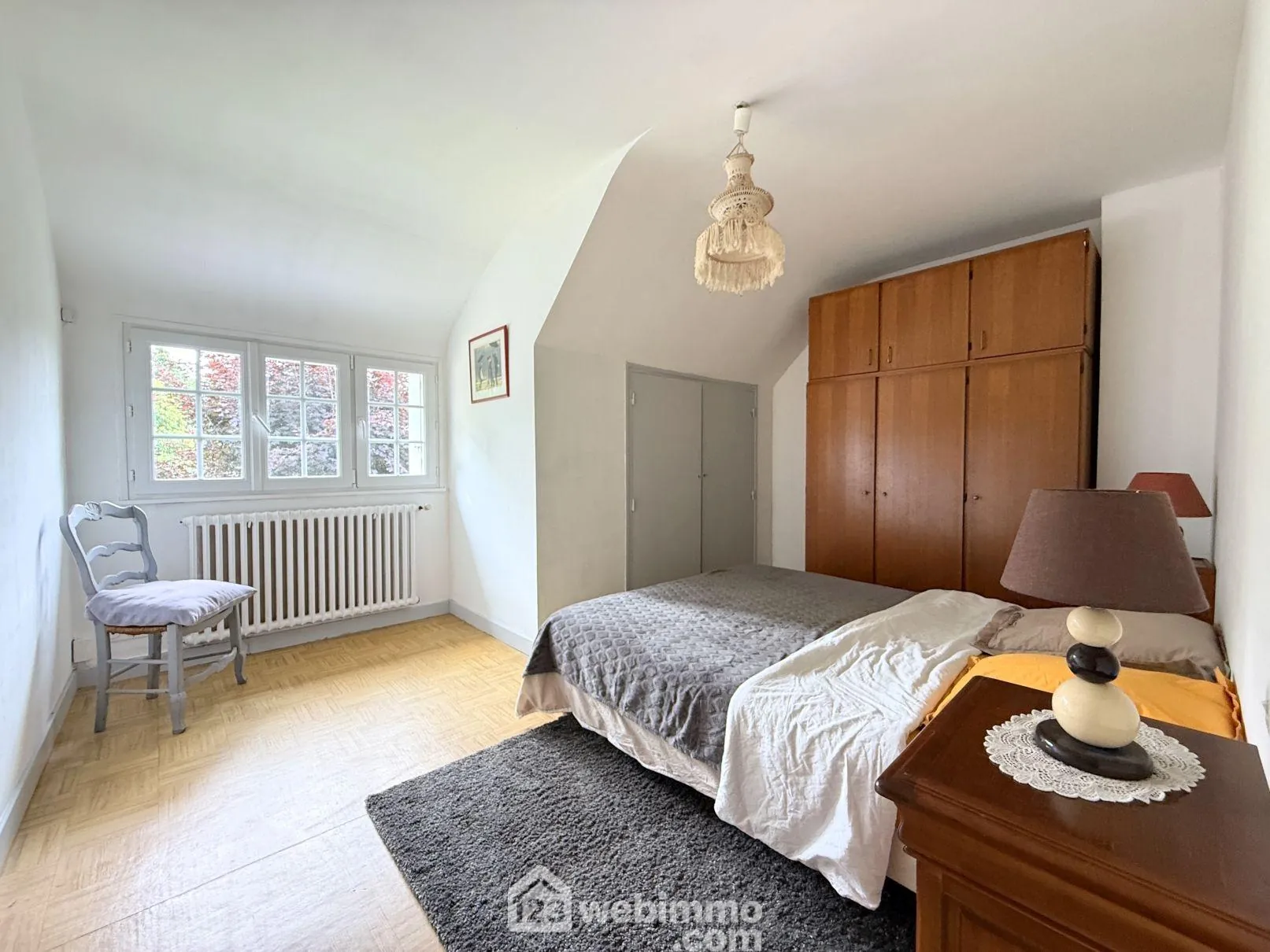 Maison de 97 m² à Ploumilliau avec jardin arboré, proche des plages 