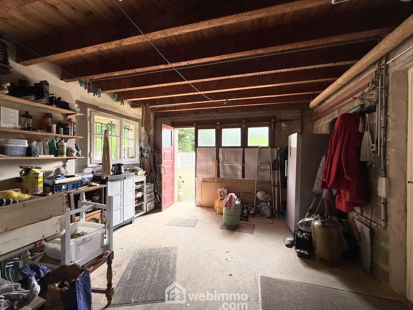 Maison de 97 m² à Ploumilliau avec jardin arboré, proche des plages 