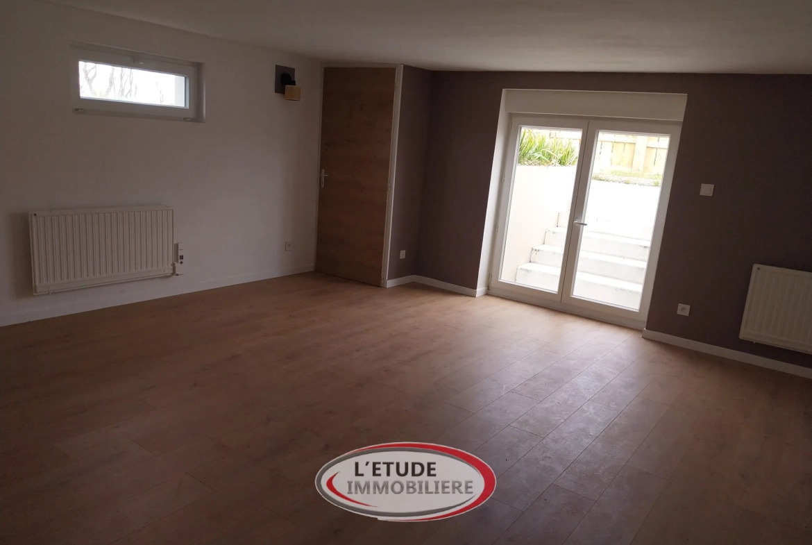 Maison rénovée en 2024 à Légé - 133 m² habitables + annexes, terrain clos 1082 m² 