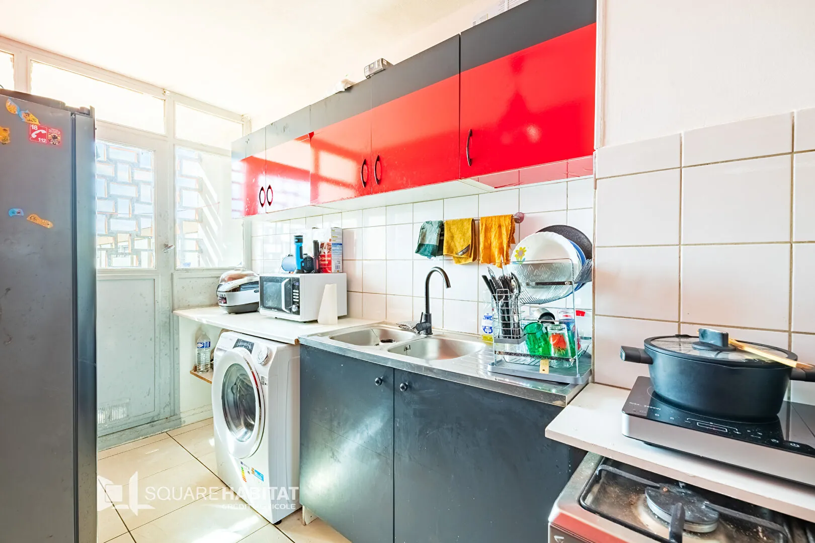 Appartement T4 à vendre à Salon de Provence - Résidence Guynemer, 3 chambres, balcon, cave 
