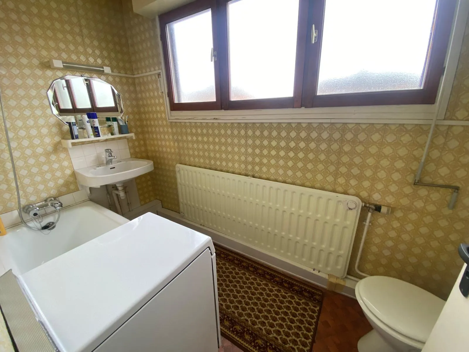 Maison à vendre à Moreuil avec jardin, 3 chambres, garage et quartier calme 