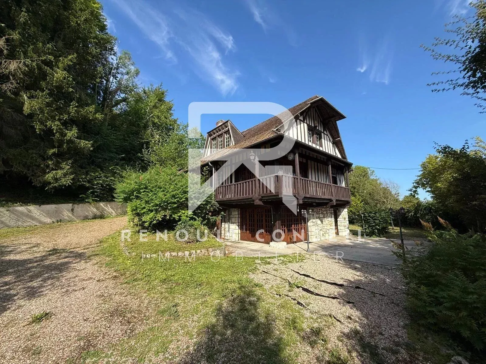 Superbe maison normande à Saint Vigor - 255 m² avec terrain de 1700 m² 