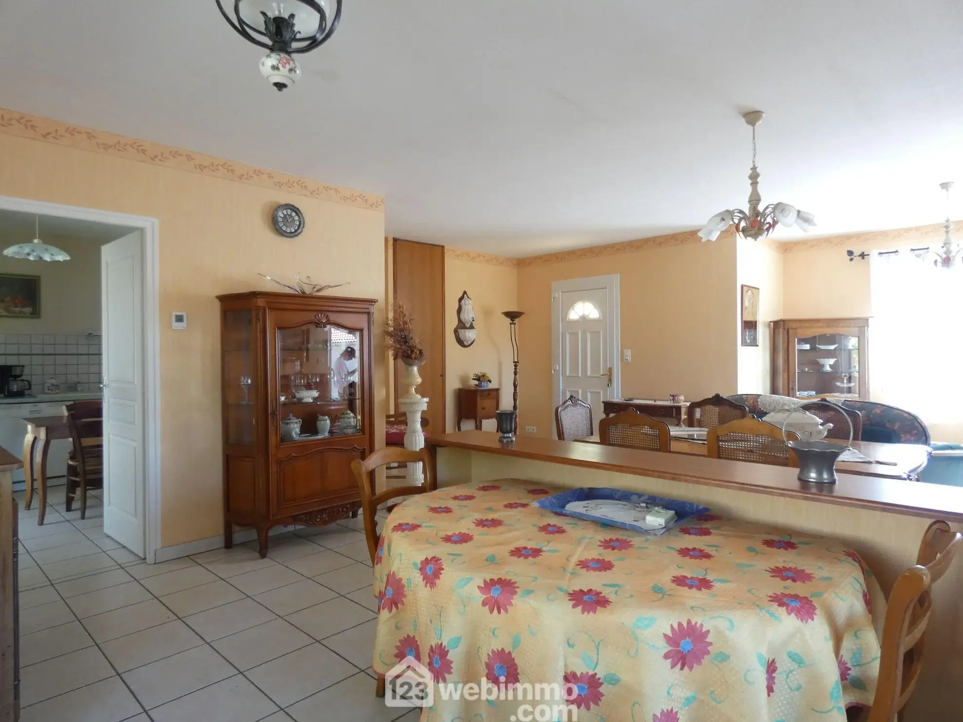 Belle maison de plain-pied de 101 m² à Saint-Pardoux avec garage et terrasse 