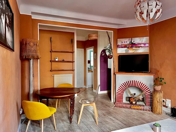 Appartement T3 de 77 m² à Pau avec balcon, cave et parking à vendre