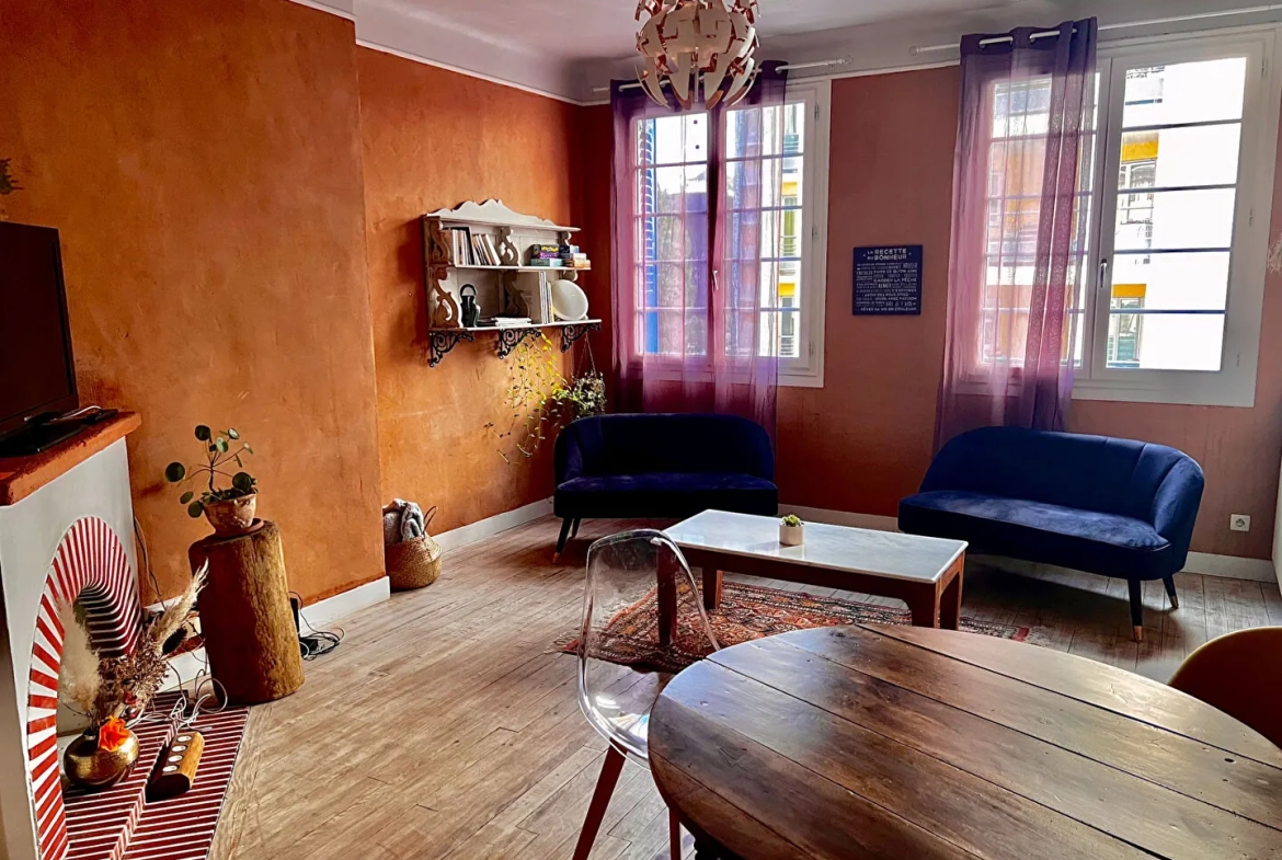 Appartement T3 de 77 m² à Pau avec balcon, cave et parking à vendre 