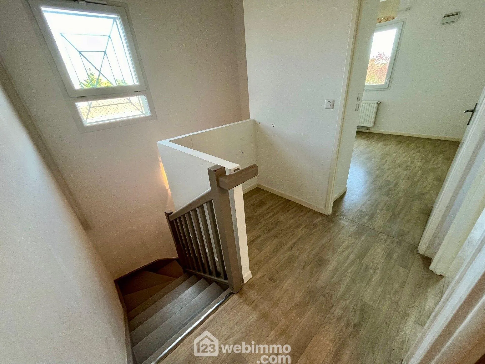 Charmant duplex de 63m² à Bruges avec jardin et parking privé 