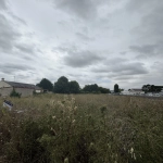 Terrain constructible de 1122 m² à Boulay-les-Barres, charmant environnement