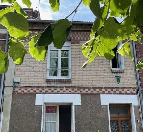 Maison mitoyenne à Noyon proche centre-ville - 71m² à prix attractif