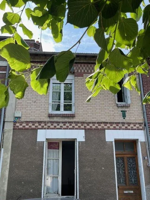 Maison mitoyenne à Noyon proche centre-ville - 71m² à prix attractif 