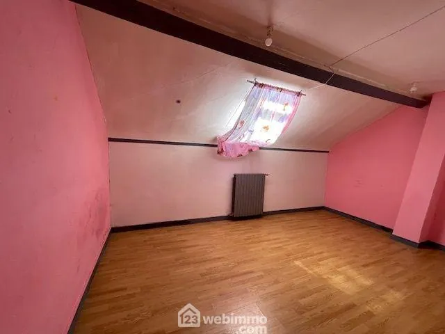 Maison mitoyenne à Noyon proche centre-ville - 71m² à prix attractif 