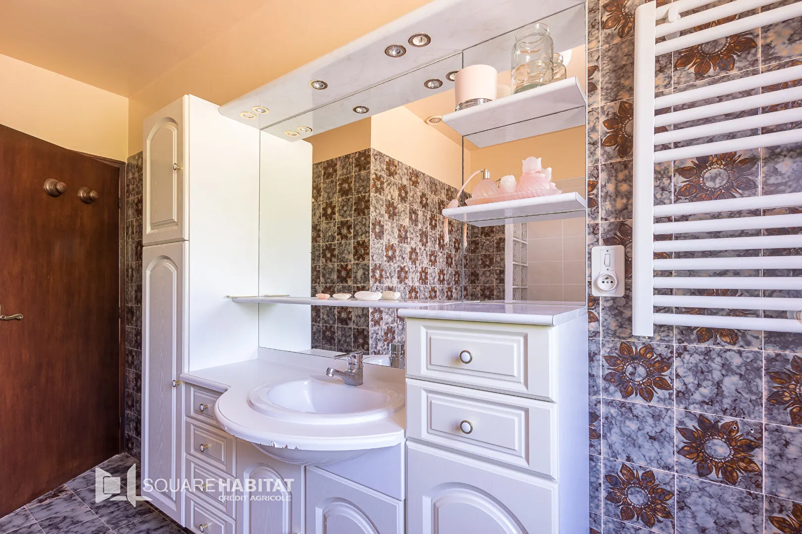 Maison 110 m² avec jardin à Laragne Monteglin - 3 chambres, sous-sol, véranda 