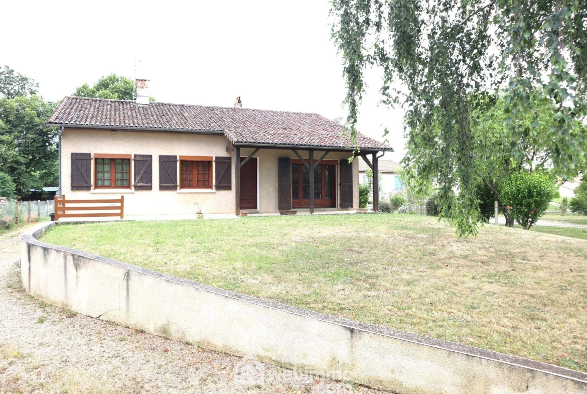 Maison plain-pied avec sous-sol à Bignoux sur terrain de 2187 m² 