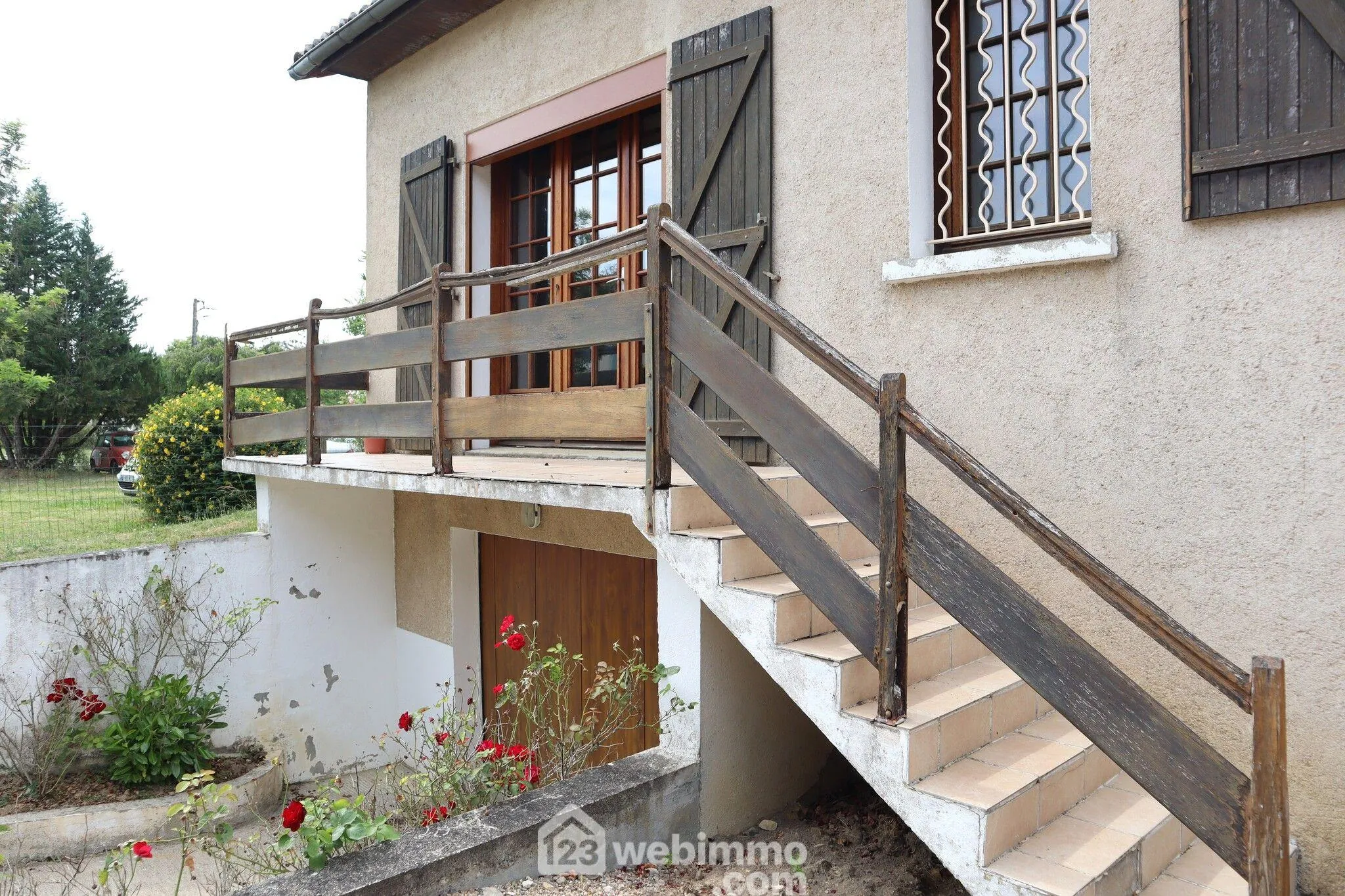 Maison plain-pied avec sous-sol à Bignoux sur terrain de 2187 m² 