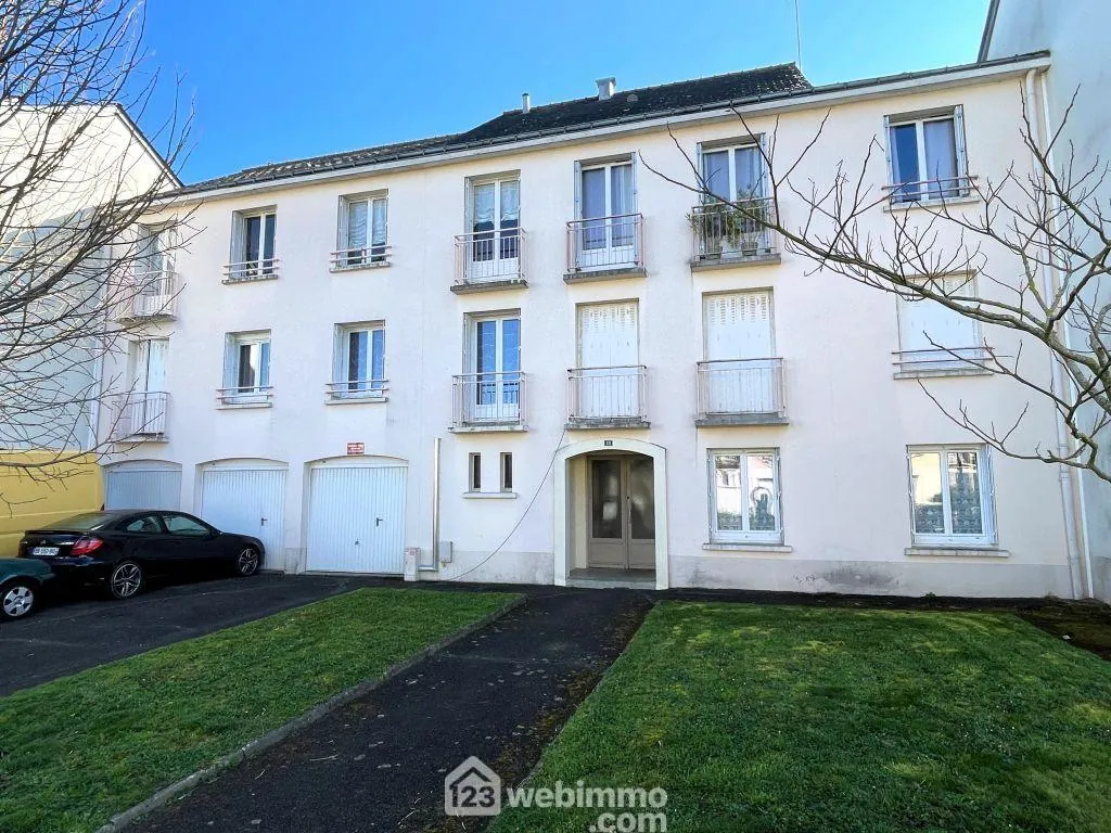 Appartement T4 à Richelieu - 76 m² avec garage et proximité écoles 