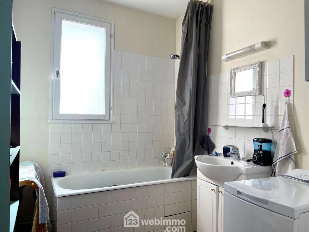 Appartement T4 à Richelieu - 76 m² avec garage et proximité écoles 