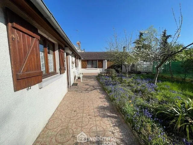 Belle maison de plain-pied à vendre à Noyon - Compiègne, jardin paysager 