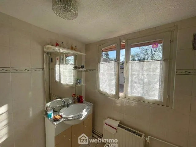 Belle maison de plain-pied à vendre à Noyon - Compiègne, jardin paysager 