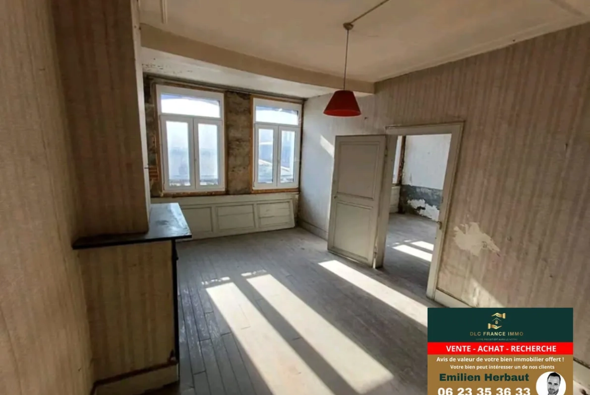 Immeuble à rénover avec local commercial et potentiel duplex à Avesnes-sur-Helpe 