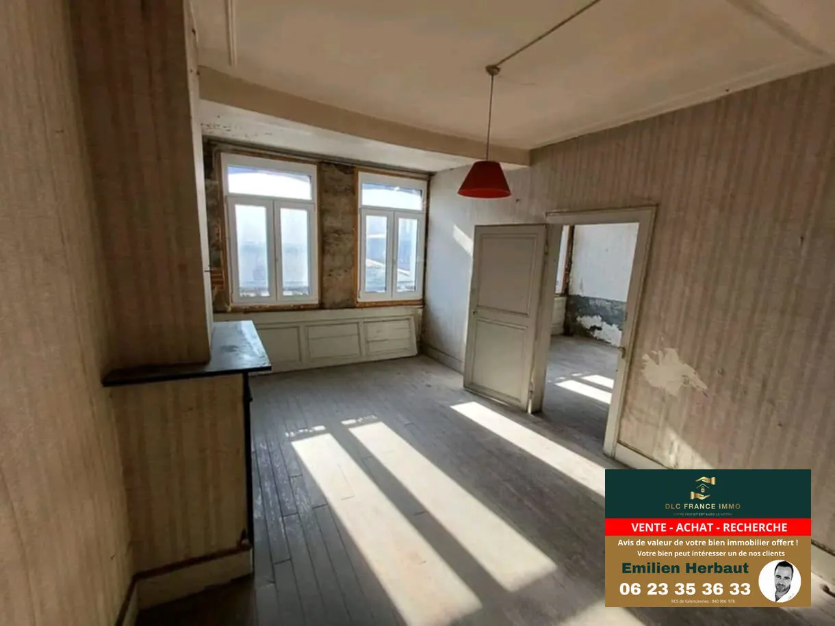 Immeuble à rénover avec local commercial et potentiel duplex à Avesnes-sur-Helpe 