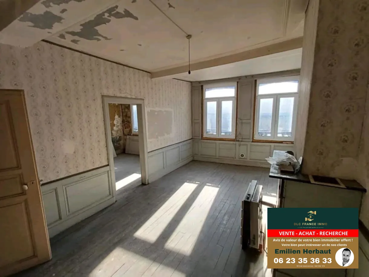 Immeuble à rénover avec local commercial et potentiel duplex à Avesnes-sur-Helpe 