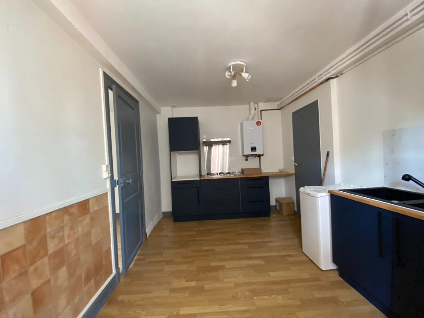 Appartement 2 pièces loué à Pau, centre-ville lumineux et proche commodités 
