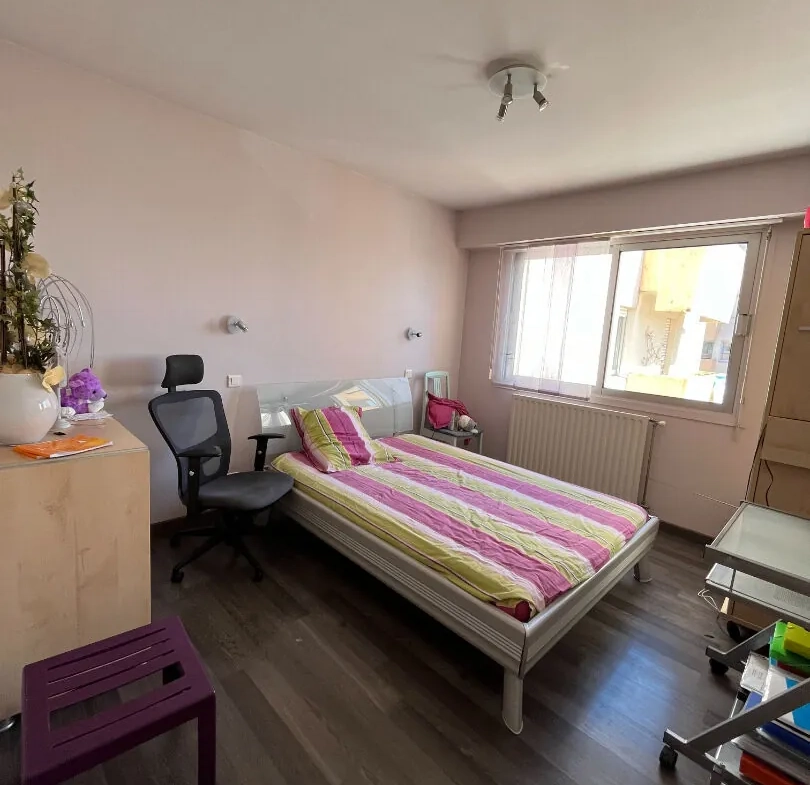 Appartement lumineux avec balcon et garage à Pau - 2 chambres 