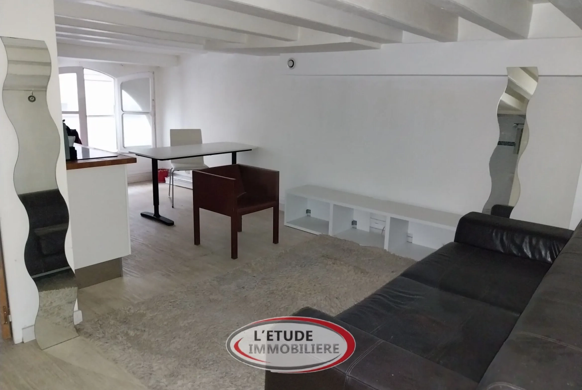 Local professionnel de 33m² au cœur de Nantes, secteur historique 