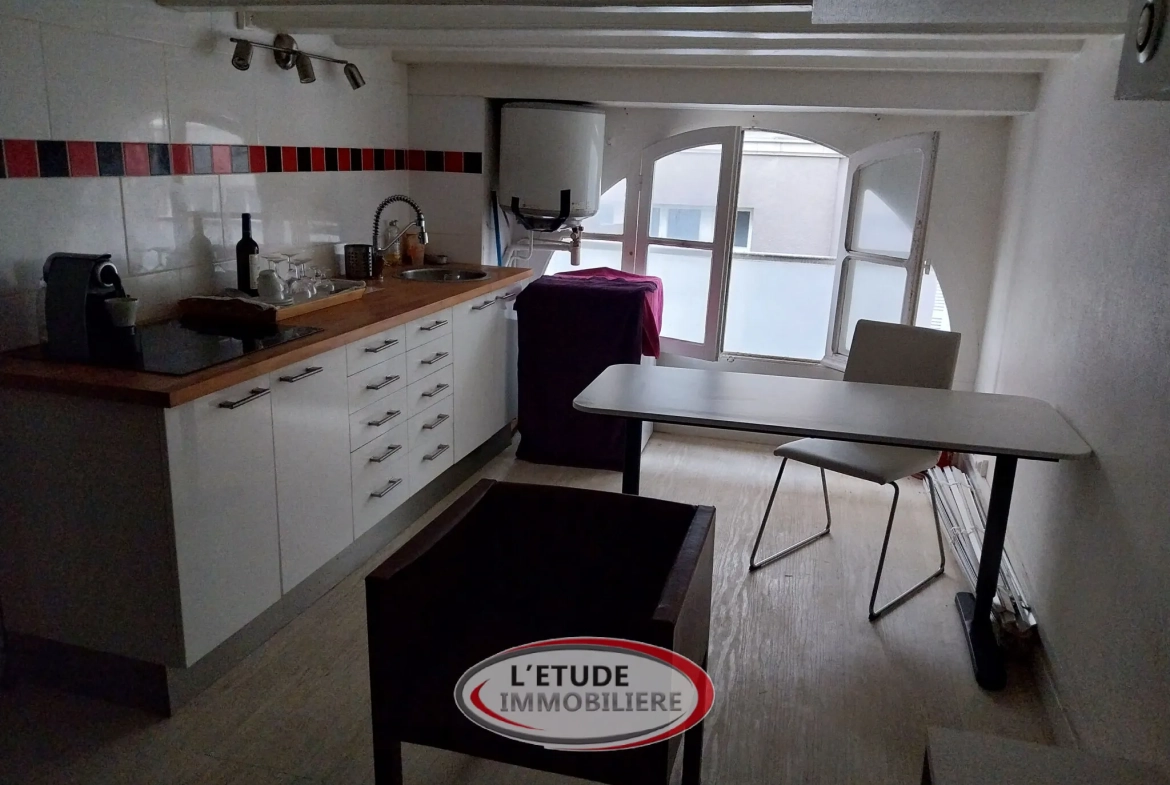 Local professionnel de 33m² au cœur de Nantes, secteur historique 