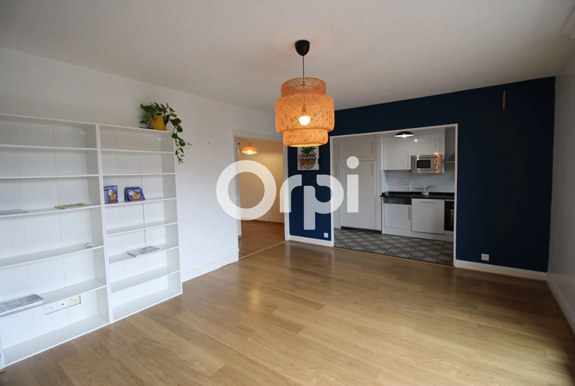 Appartement 4 pièces rénové à Pau - Résidence de France, 84,84 m² 