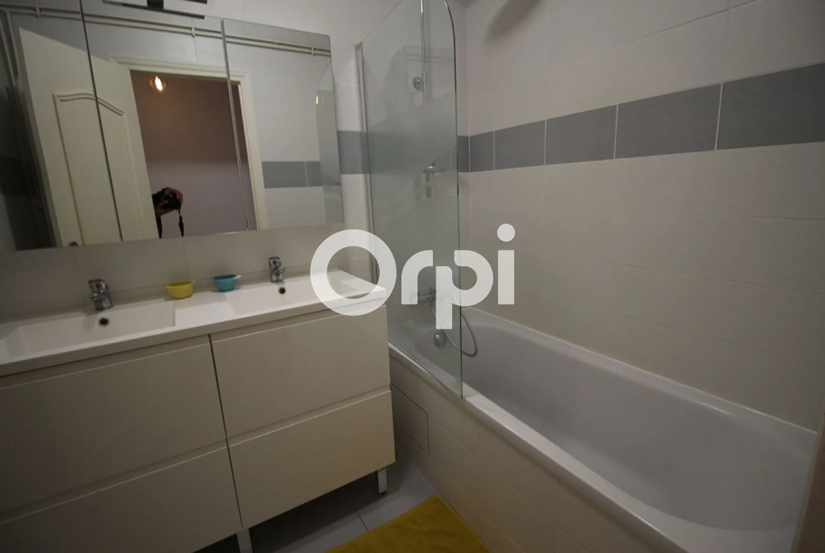 Appartement 4 pièces rénové à Pau - Résidence de France, 84,84 m² 